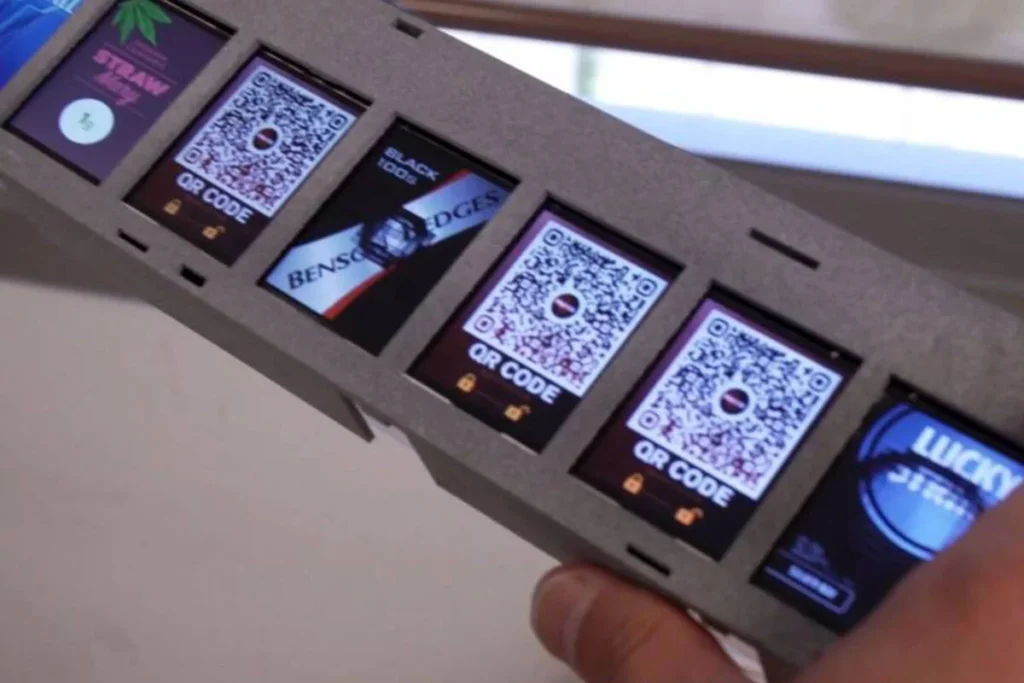 Una empresa navarra patenta un sistema para elegir y pagar sin contacto en máquinas de vending ya instaladas